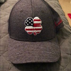 Live lucky hat